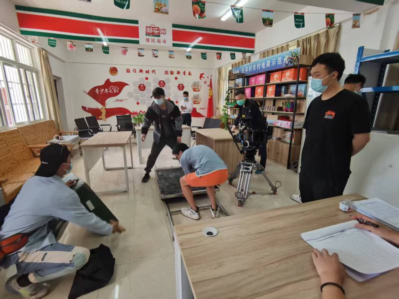 追星女孩心理学分析报告：江安县广告片拍摄公司揭秘饭圈应援式传播逻辑